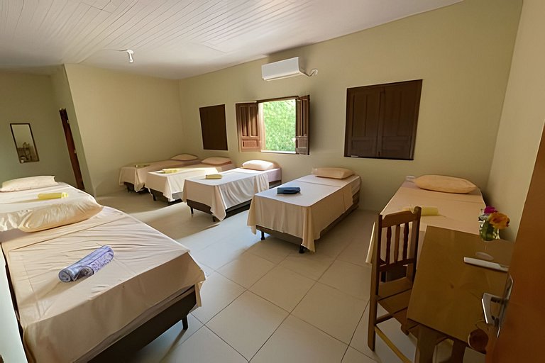 Quarto grande ao lado do Parque Nacional